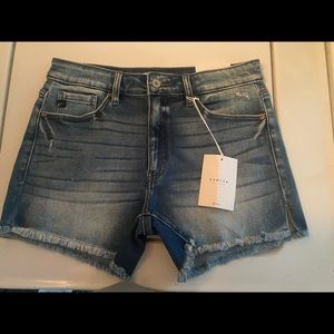 NWT Kancan jean shorts - size Large